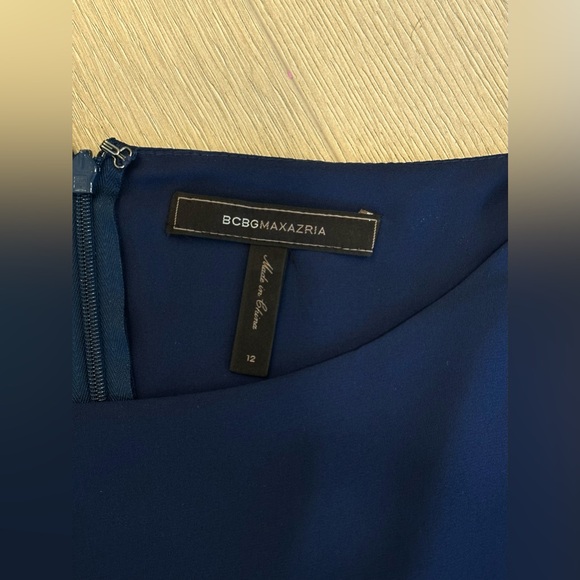 BCBGMaxAzria Navy One-Shoulder Evening Gown – Size 12 - Picture 5 of 6